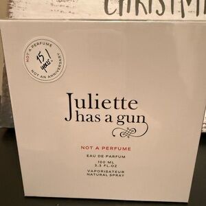 Juliette Has a Gun Not a Perfume Eau de Parfum - White
